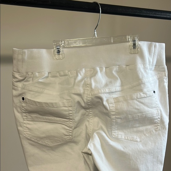 Liz Lange White Maternity Jeans from target, Women's Size 16 - Picture 7 of 8